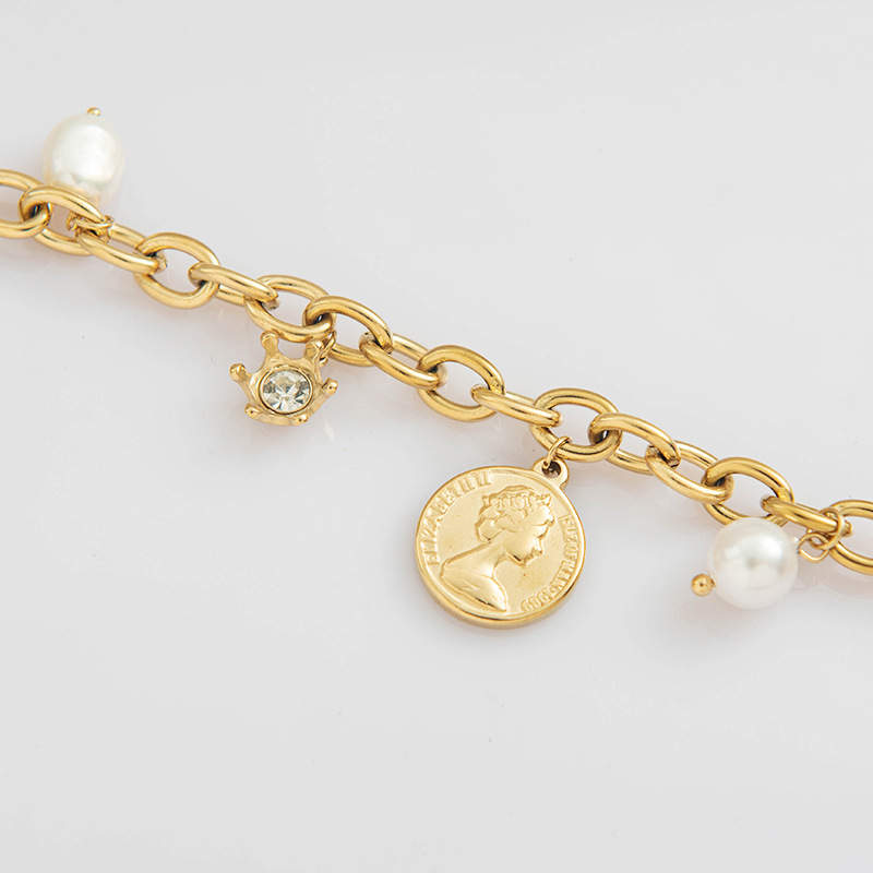 Coin Pearl Diamond charm bracelet