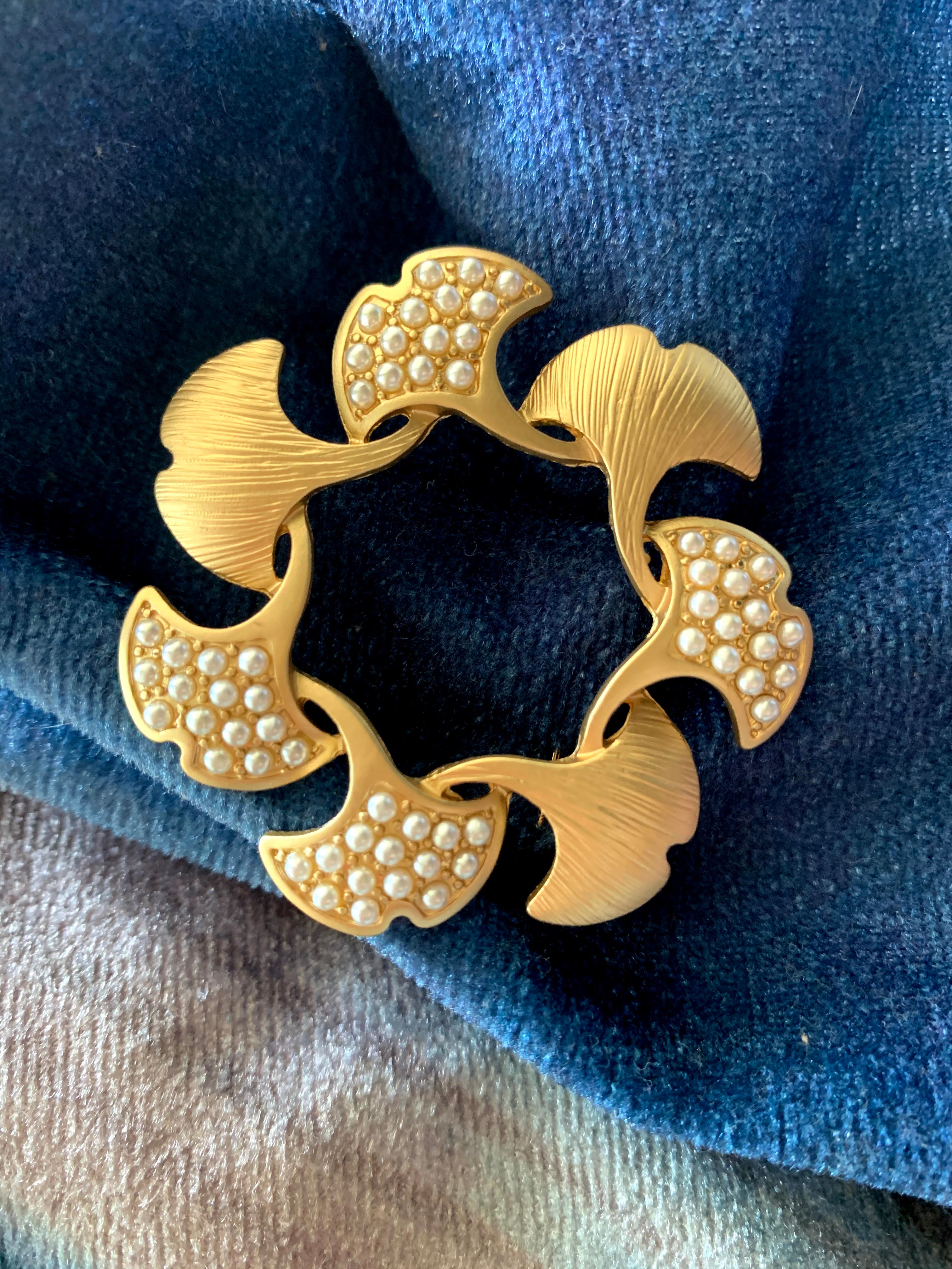 Vintage Floral Brooch