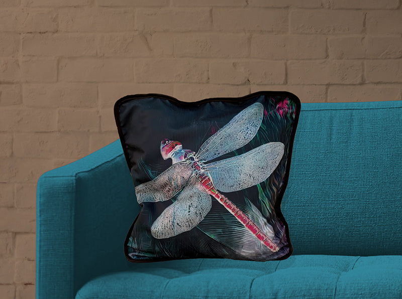 il-Mazzarell fil-Gnien - Maltese Dragonfly Cushion Cover