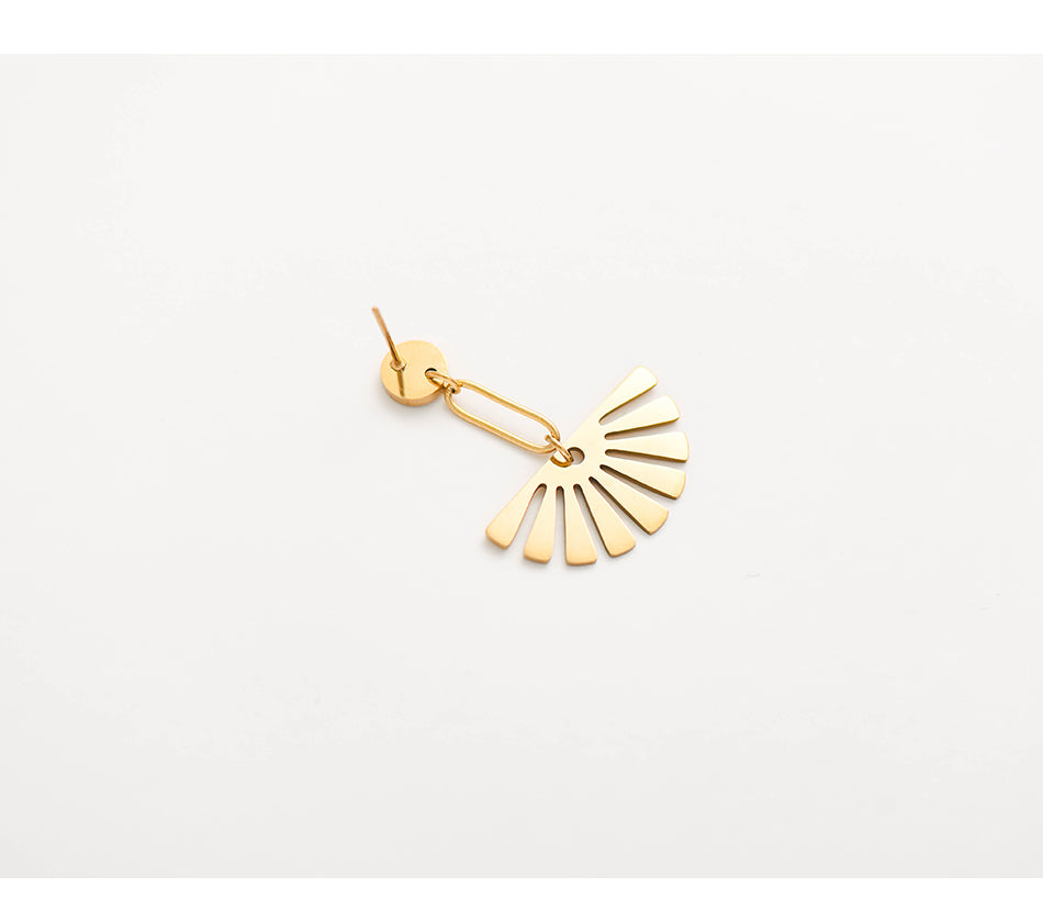 Fan Pin earrings