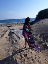 Load image into Gallery viewer, Paradise Pink Beach Sarong
