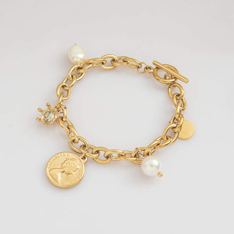 Coin Pearl Diamond charm bracelet