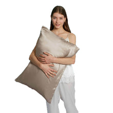 Load image into Gallery viewer, Warm Embrace 100% Silk Pillowcase
