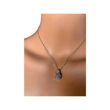 Load image into Gallery viewer, Siver square diamond pendant
