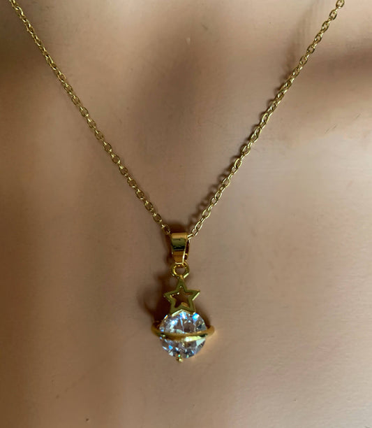Hanging diamond star necklace
