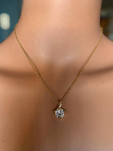 Load image into Gallery viewer, Sparkling Diamond necklace
