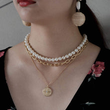 Load image into Gallery viewer, 3 Layers Pearls &amp; Gold
