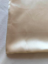 Load image into Gallery viewer, Cream Caress 100% Silk Pillowcase
