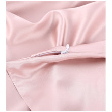 Load image into Gallery viewer, Rose Petal Pink 100% Silk Pillowcase

